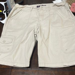 Gloria Vanderbilt shorts